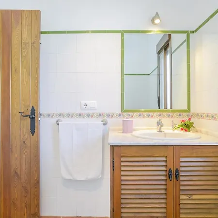 Casa Villanueva 4 - Solo Familias Holiday home
